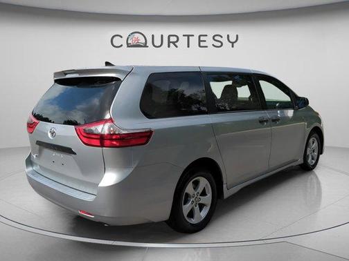 Celestial Silver Metallic 2020 Toyota Sienna L