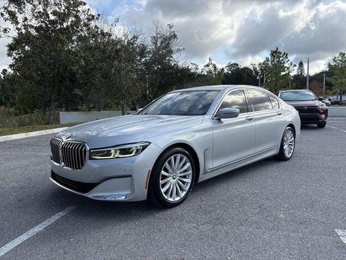 2020 BMW 740 740i