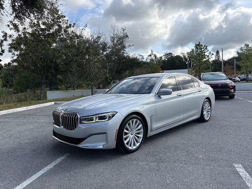 2020 BMW 740 740i