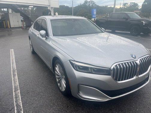 2020 BMW 740 740i