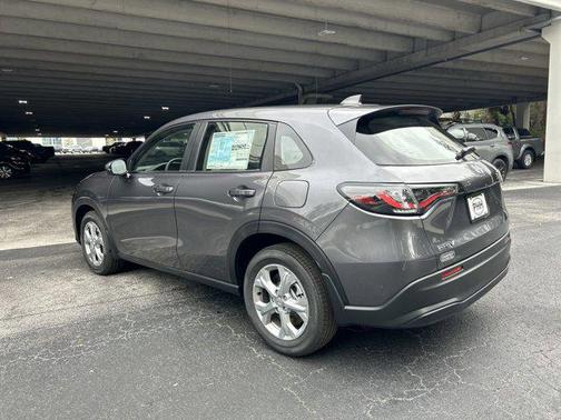 2025 Honda HR-V LX