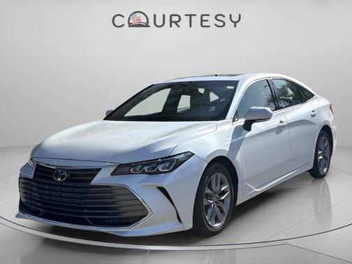 2020 Toyota Avalon XLE