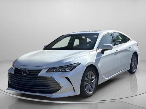 2020 Toyota Avalon XLE