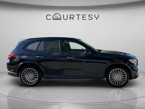 2024 Mercedes-Benz GLC 300 Base