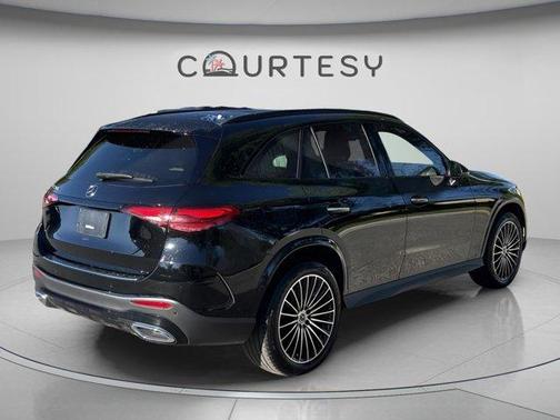 2024 Mercedes-Benz GLC 300 Base
