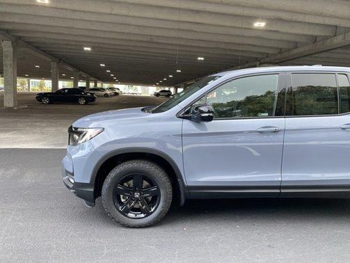 Sonic Gray Pearl 2023 Honda Ridgeline Black Edition