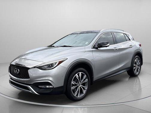 2018 INFINITI QX30 ESSENTIAL