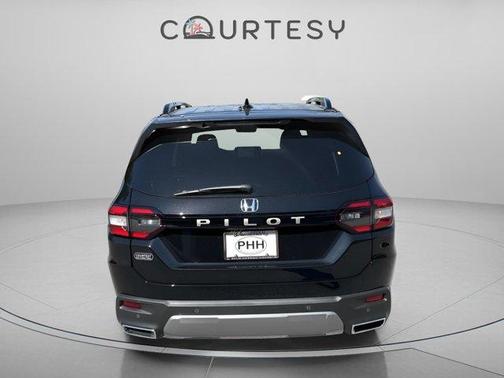 Crystal Black Pearl 2026 Honda Pilot EX-L