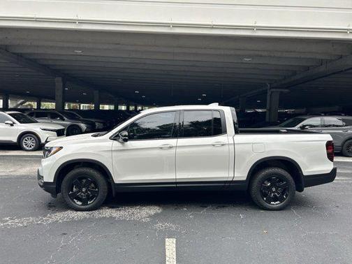 2025 Honda Ridgeline Black