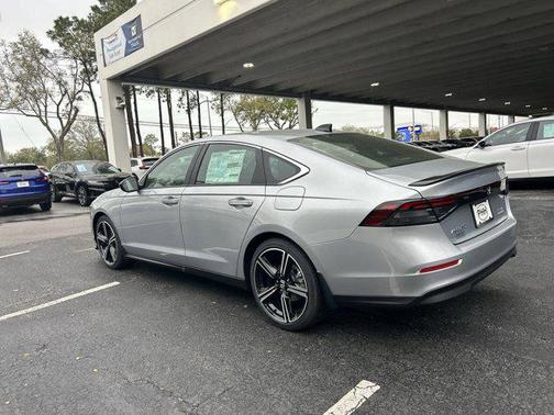 2025 Honda Accord Hybrid Base
