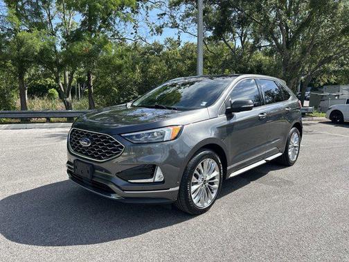 2020 Ford Edge Titanium