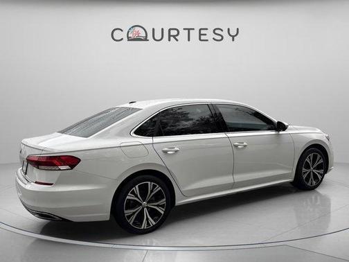 2021 Volkswagen Passat 2.0T SE