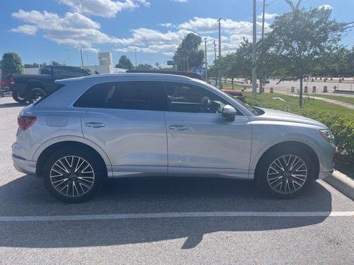 2022 Audi Q3 40 Premium