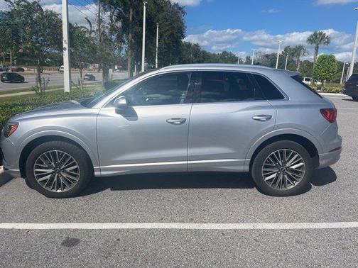 2022 Audi Q3 40 Premium