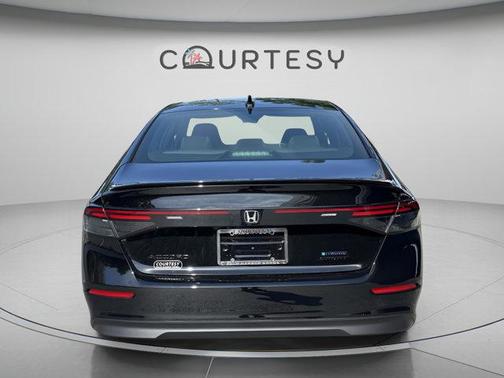 Crystal Black Pearl 2026 Honda Accord Hybrid Sport