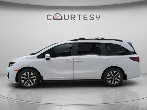 Platinum White Pearl 2026 Honda Odyssey EX-L