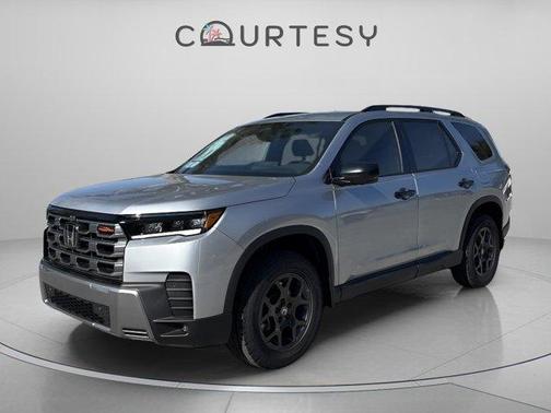 Solar Silver Metallic 2026 Honda Pilot TrailSport
