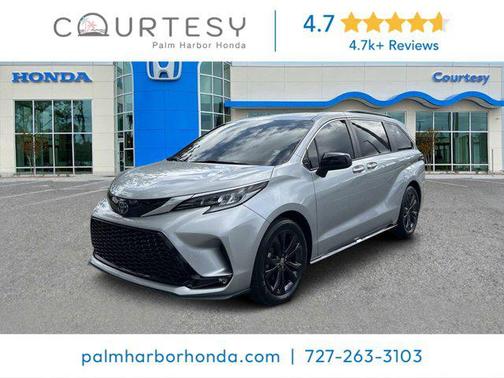 2022 Toyota Sienna XSE 7 Passenger