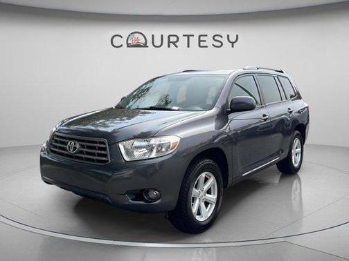Magnetic Gray Metallic 2010 Toyota Highlander SE