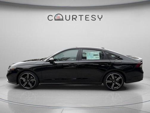 Crystal Black Pearl 2026 Honda Accord Hybrid Sport