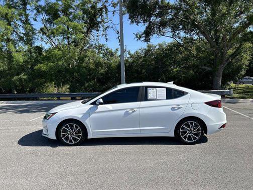 2020 Hyundai ELANTRA Limited