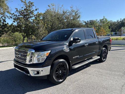 2017 Nissan Titan SV