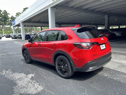 2026 Honda HR-V 2WD Sport