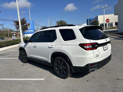 2025 Honda Pilot Sport