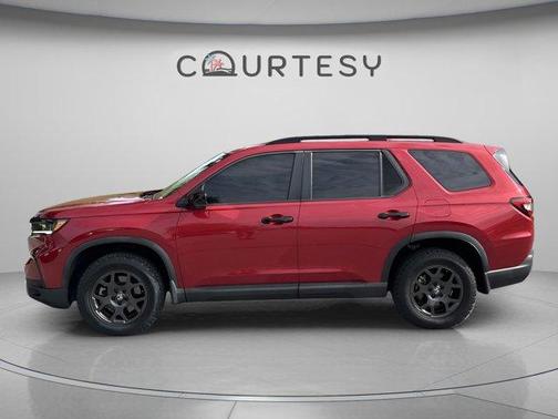 Radiant Red Metallic II 2023 Honda Pilot TrailSport