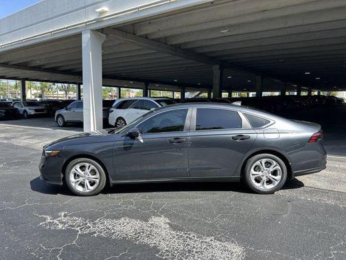 2025 Honda Accord LX 1.5T
