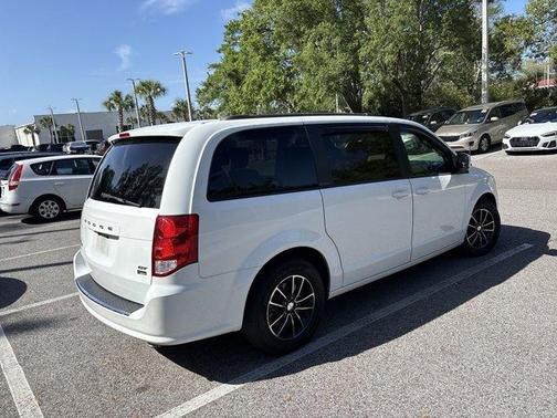 White Knuckle Clearcoat 2019 Dodge Grand Caravan GT