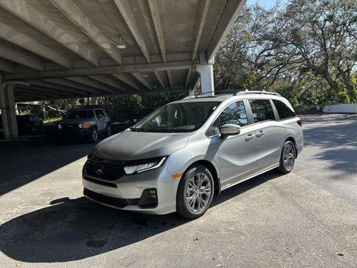 2025 Honda Odyssey Touring