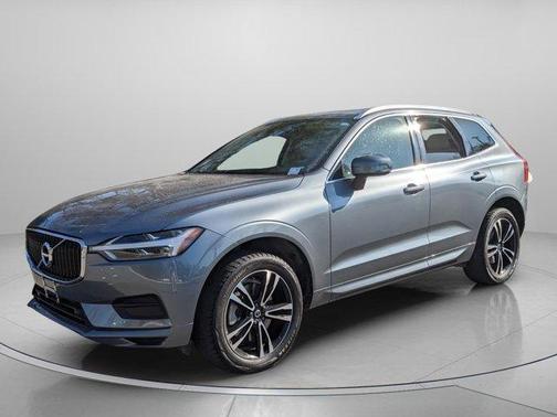 2020 Volvo XC60 T6 Momentum