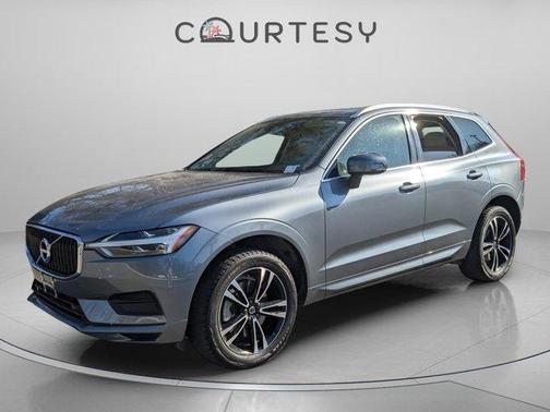 2020 Volvo XC60 T6 Momentum