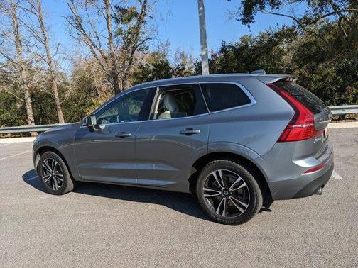 2020 Volvo XC60 T6 Momentum