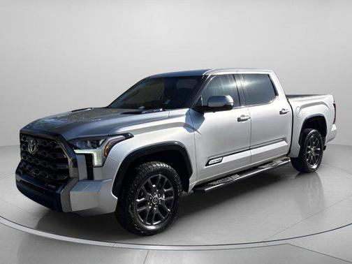 2022 Toyota Tundra Hybrid Platinum