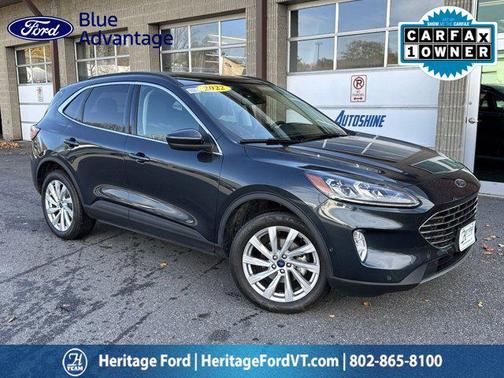 2022 Ford Escape Titanium