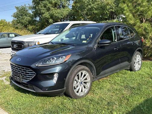 2022 Ford Escape Titanium