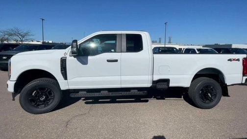 OXFORD WHITE 2026 Ford F-350 XL