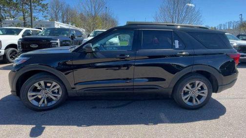 AGATE BLACK METALLIC 2026 Ford Explorer Active w/200A Pkg
