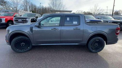 2026 Ford Maverick Lobo Standard