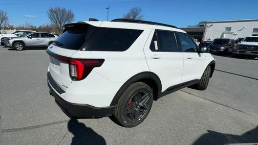 Star White Metallic Tri-Coat 2026 Ford Explorer ST-Line