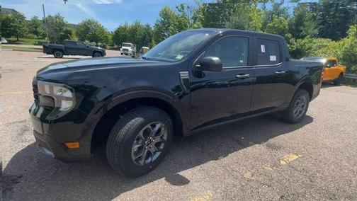 SHADOW BLACK 2025 Ford Maverick XLT
