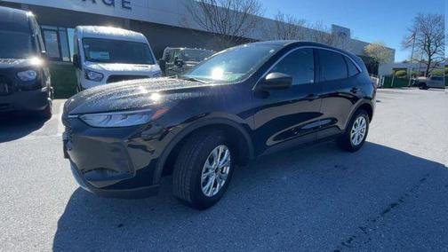 AGATE BLACK METALLIC 2023 Ford Escape Active