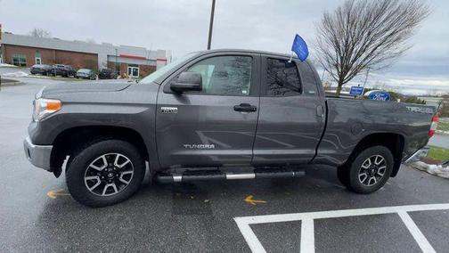 2015 Toyota Tundra SR5