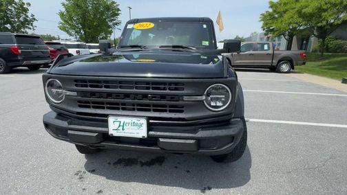 SHADOW BLACK 2022 Ford Bronco Base