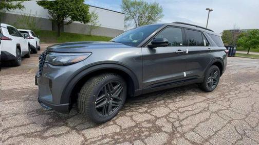 CARBONIZED GRAY METALLIC 2026 Ford Explorer ST-Line