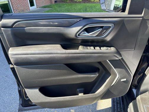 2022 GMC Yukon 4WD AT4