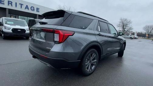 CARBONIZED GRAY METALLIC 2026 Ford Explorer Active