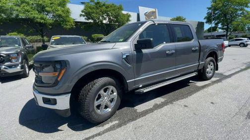 CARBONIZED GRAY METALLIC 2025 Ford F-150 XLT